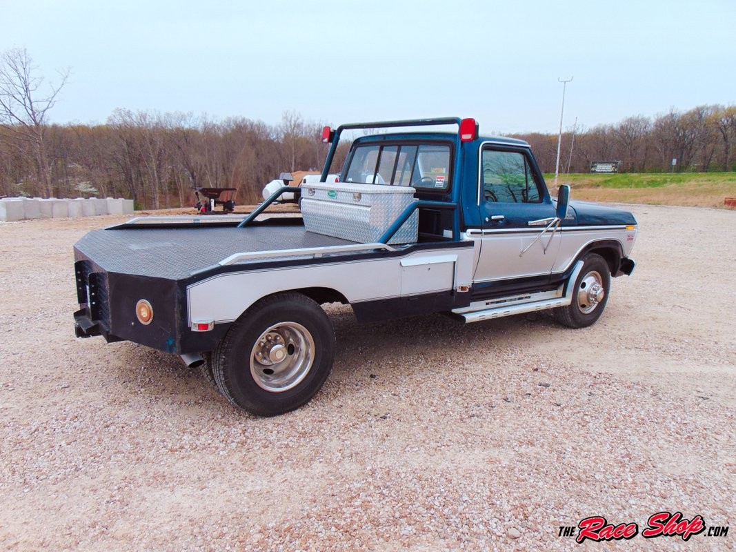 Ford-F-350-1979-Pickup-Truck-4