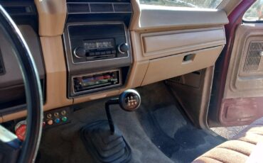 Ford-F-350-1985-19