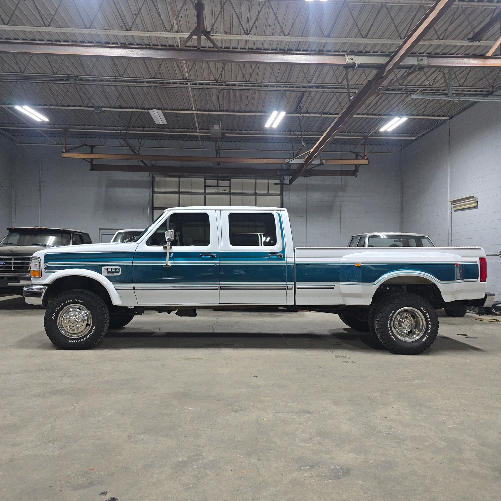 Ford-F-350-1994-Crew-Cab-Pickup-1