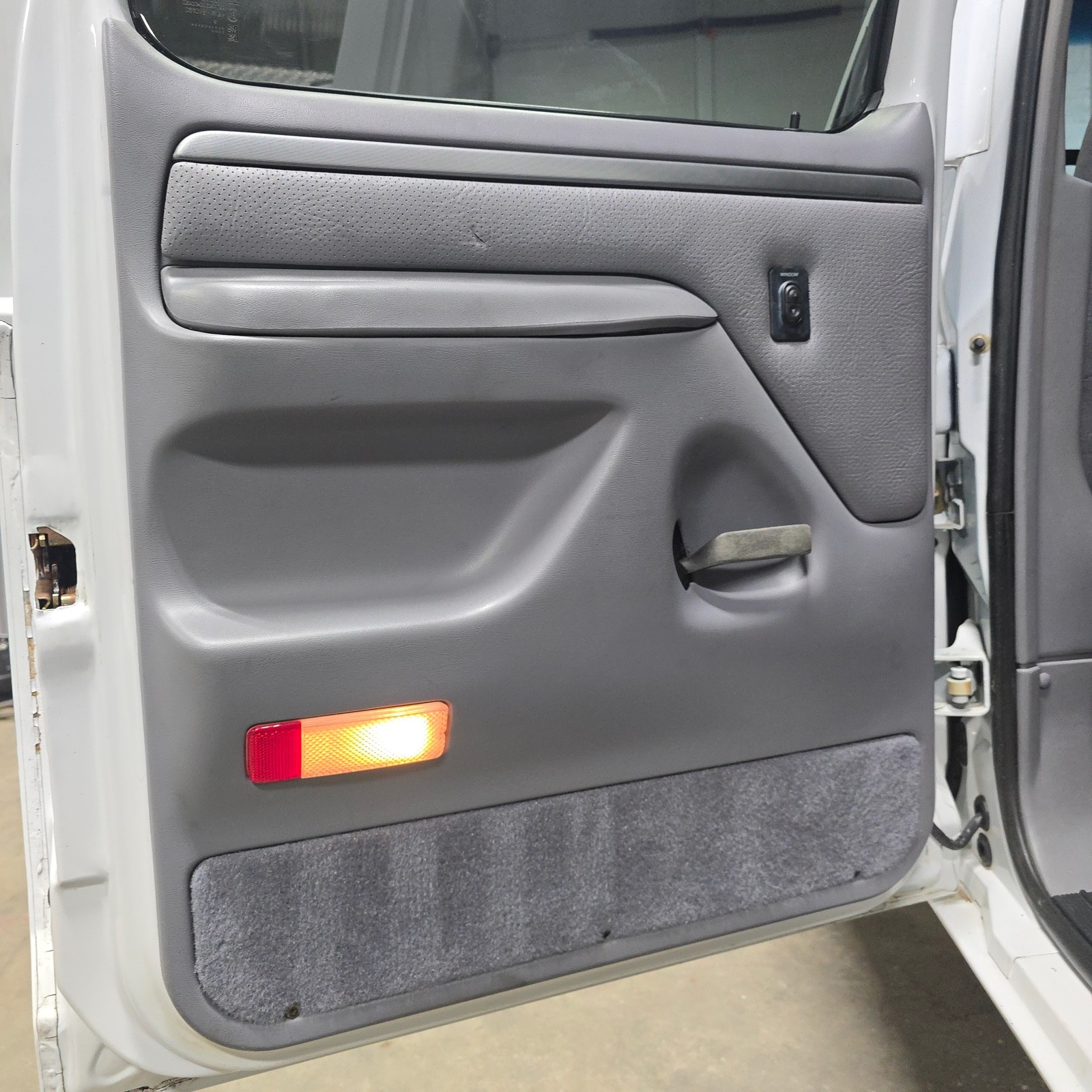 Ford-F-350-1994-Crew-Cab-Pickup-20