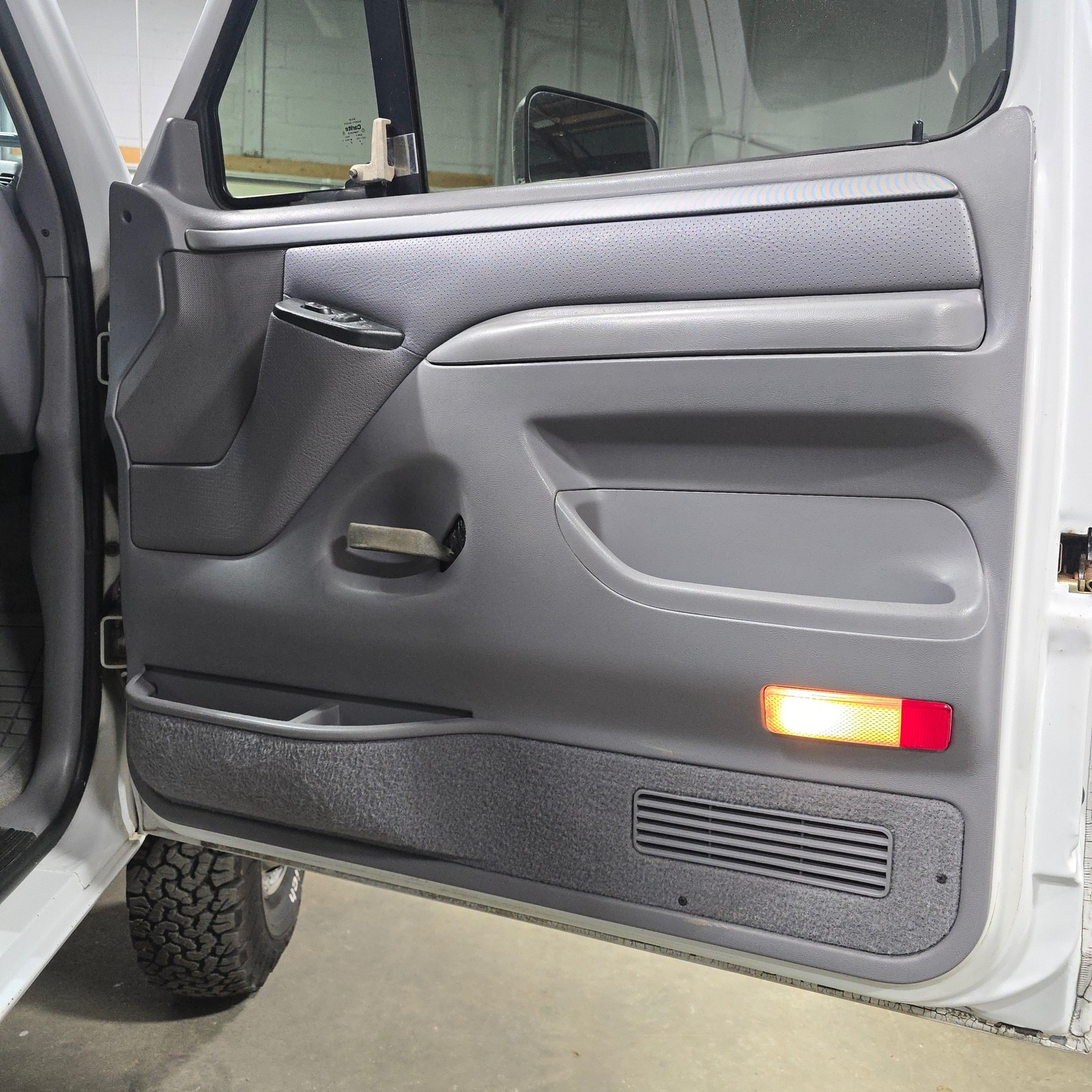 Ford-F-350-1994-Crew-Cab-Pickup-26