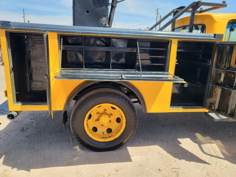 Ford-F-550-1966-Commercial-Vehicle-15