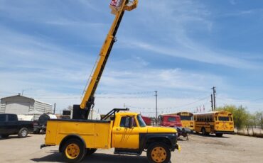 Ford-F-550-1966-Commercial-Vehicle-2