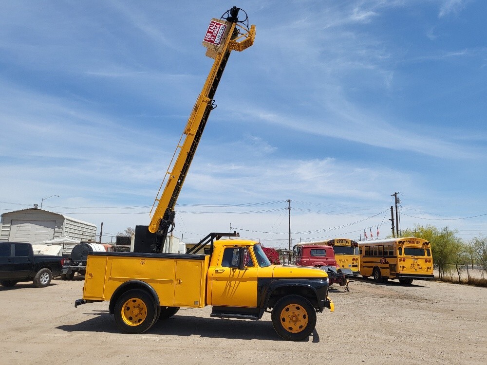 Ford-F-550-1966-Commercial-Vehicle-2