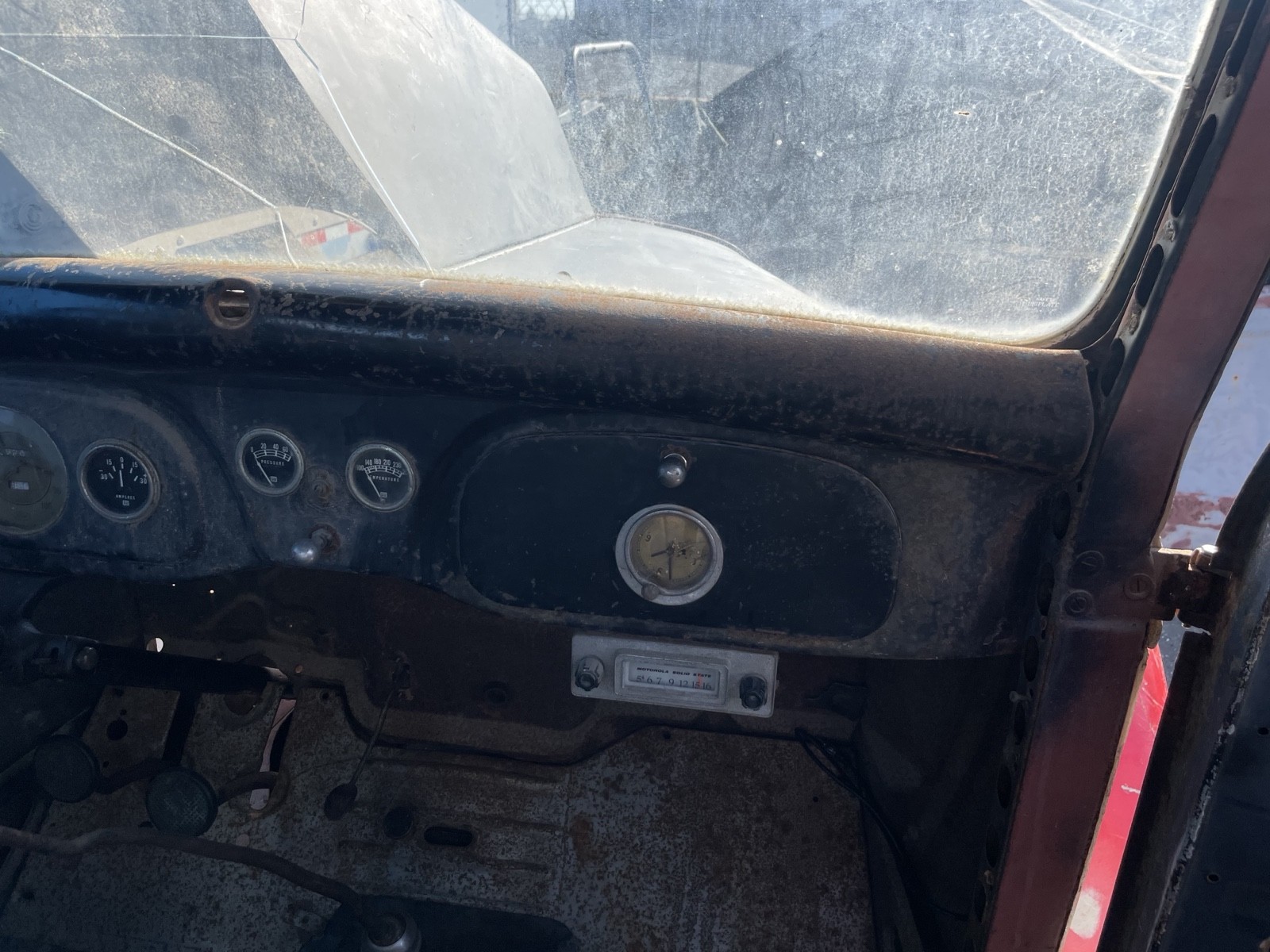 Ford-F-Series-1935-18