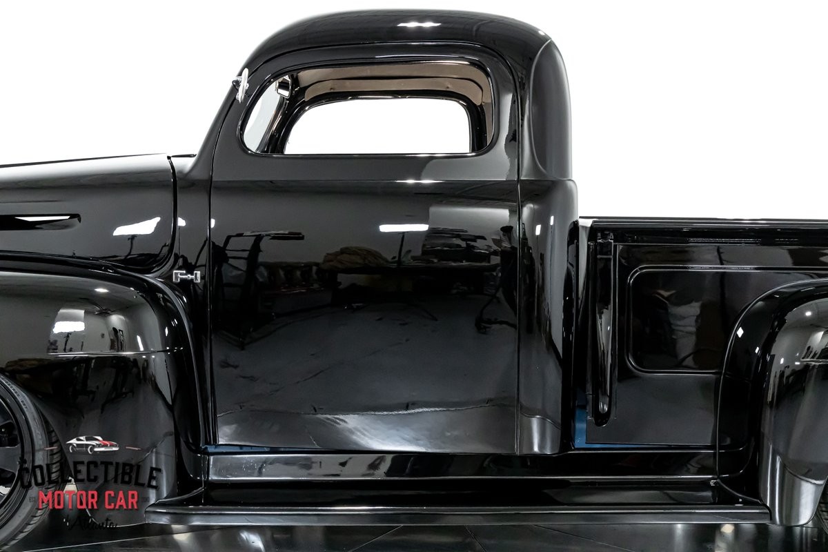 Ford-F1-1949-Pickup-Truck-34