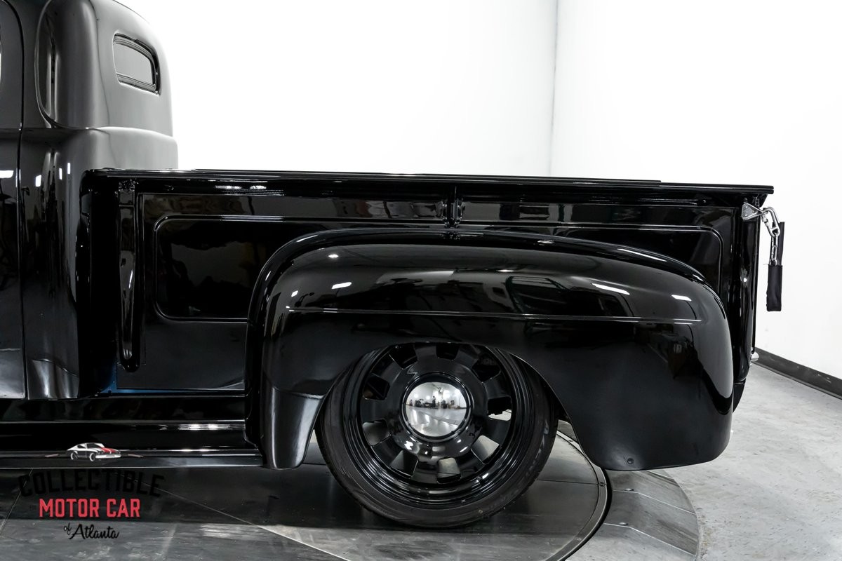 Ford-F1-1949-Pickup-Truck-35