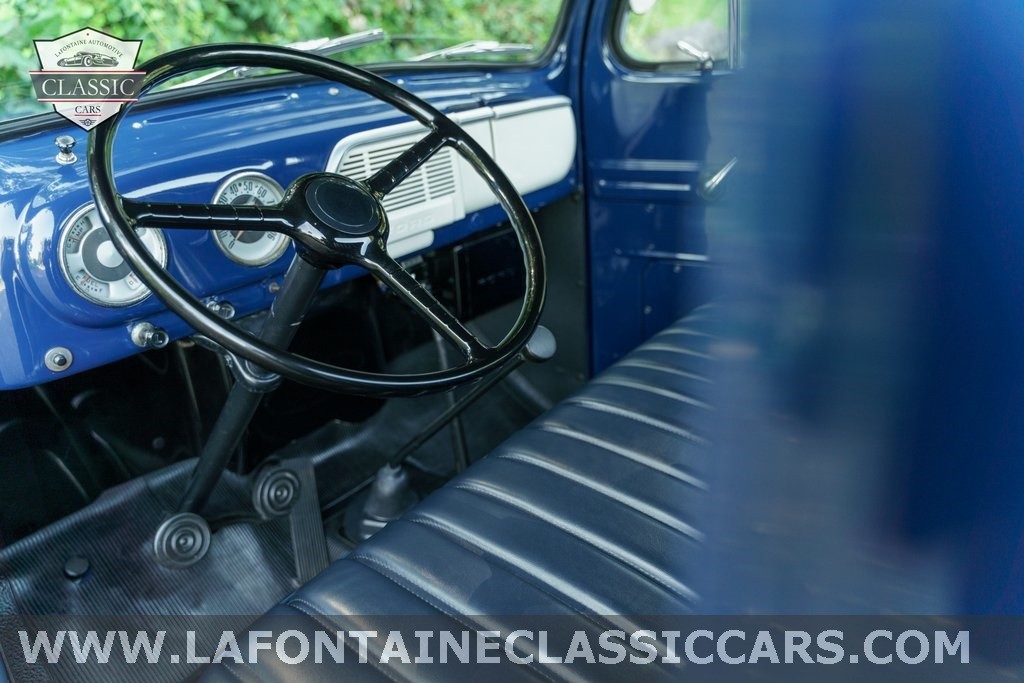 Ford-F1-1952-Pickup-1
