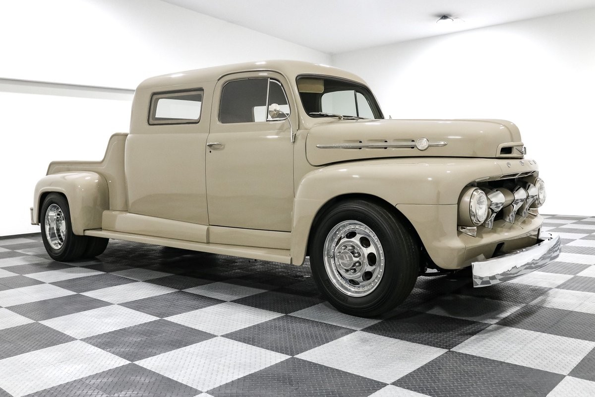 Ford F1 1952 Pickup Truck