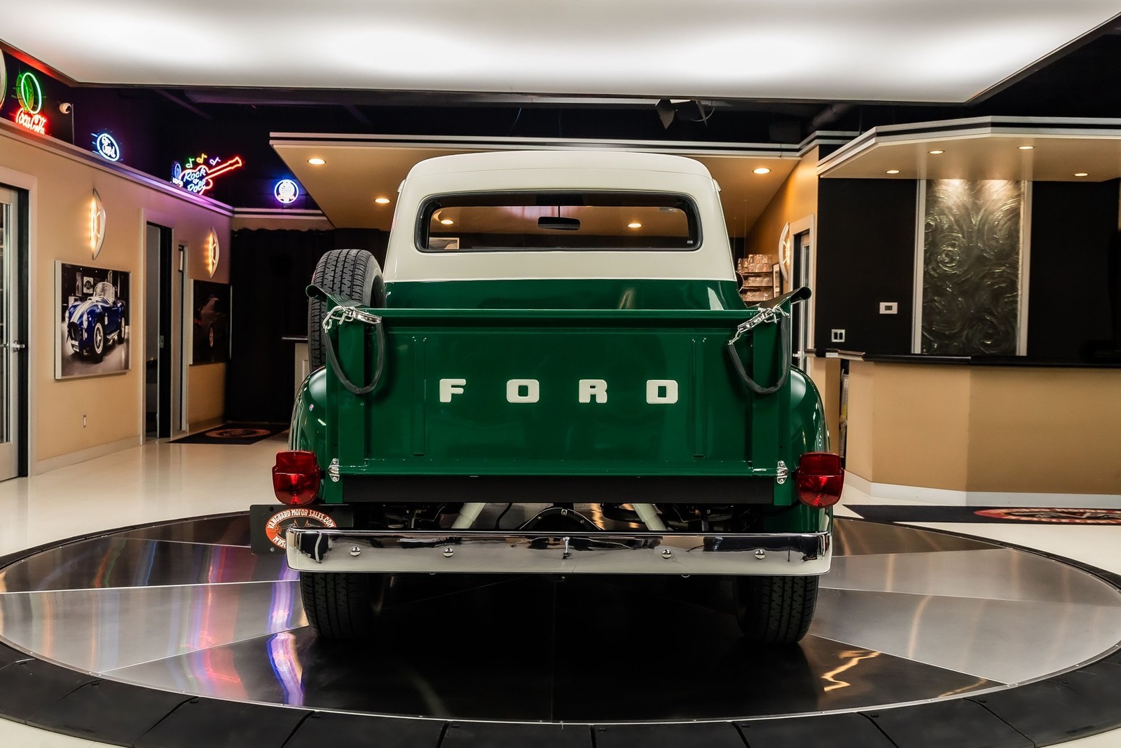 Ford-F100-1953-Pickup-Truck-14