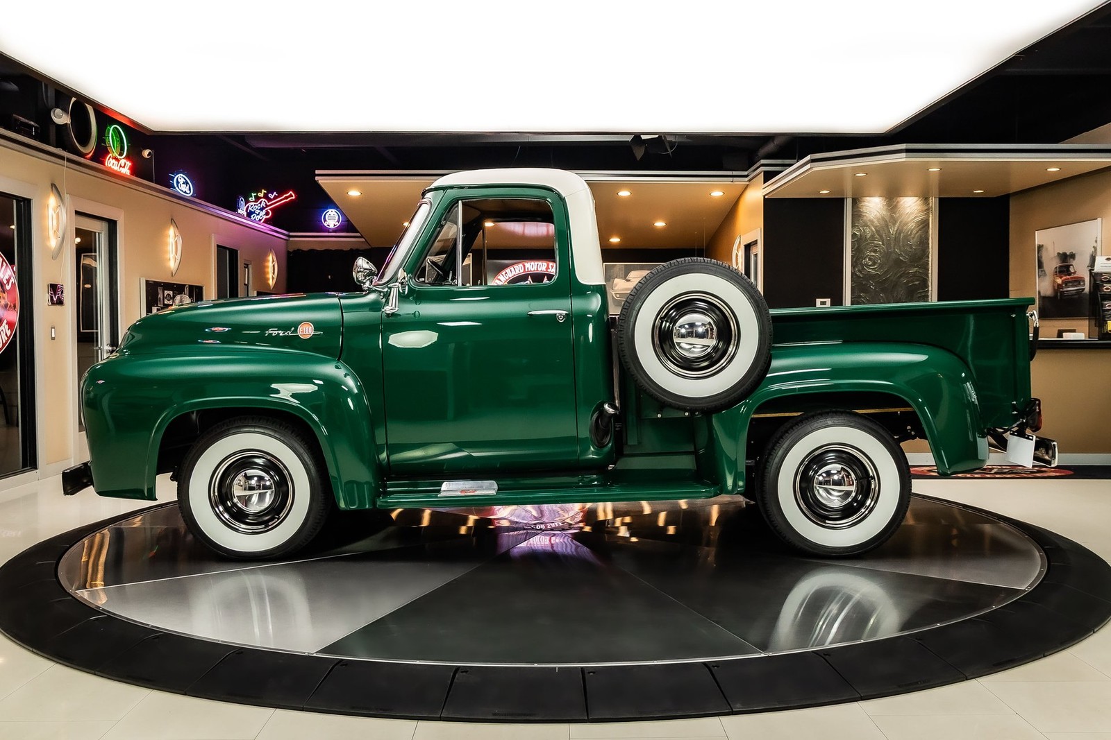 Ford-F100-1953-Pickup-Truck-18