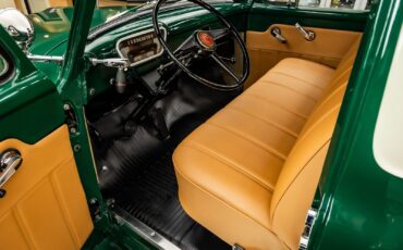 Ford-F100-1953-Pickup-Truck-2