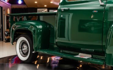 Ford-F100-1953-Pickup-Truck-22