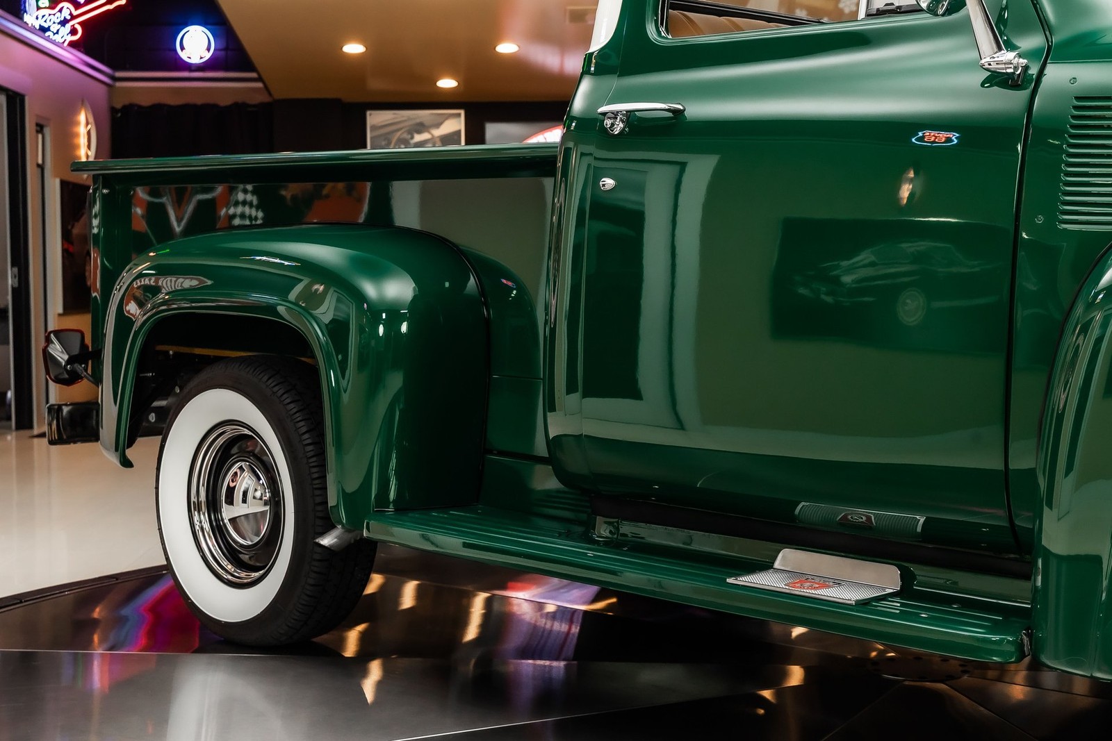 Ford-F100-1953-Pickup-Truck-22