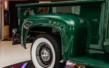 Ford-F100-1953-Pickup-Truck-23