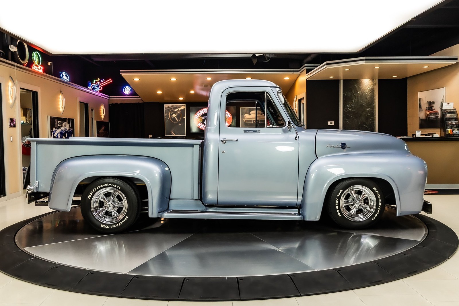 Ford-F100-1955-Pickup-Truck-11