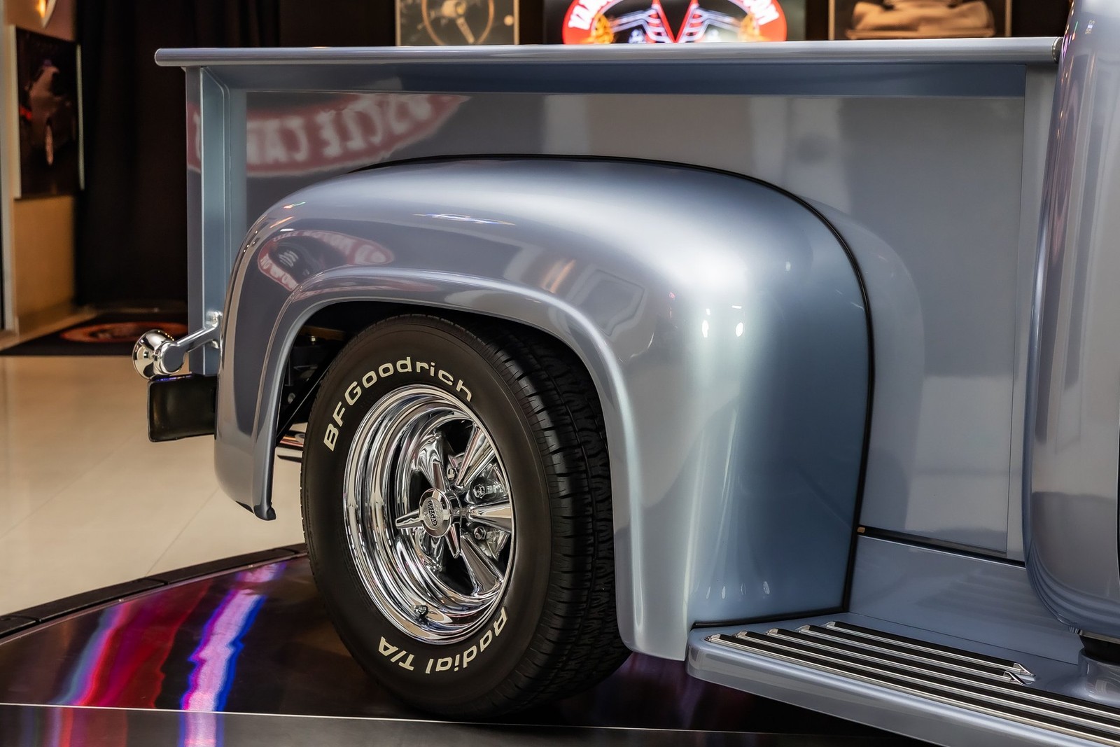 Ford-F100-1955-Pickup-Truck-23