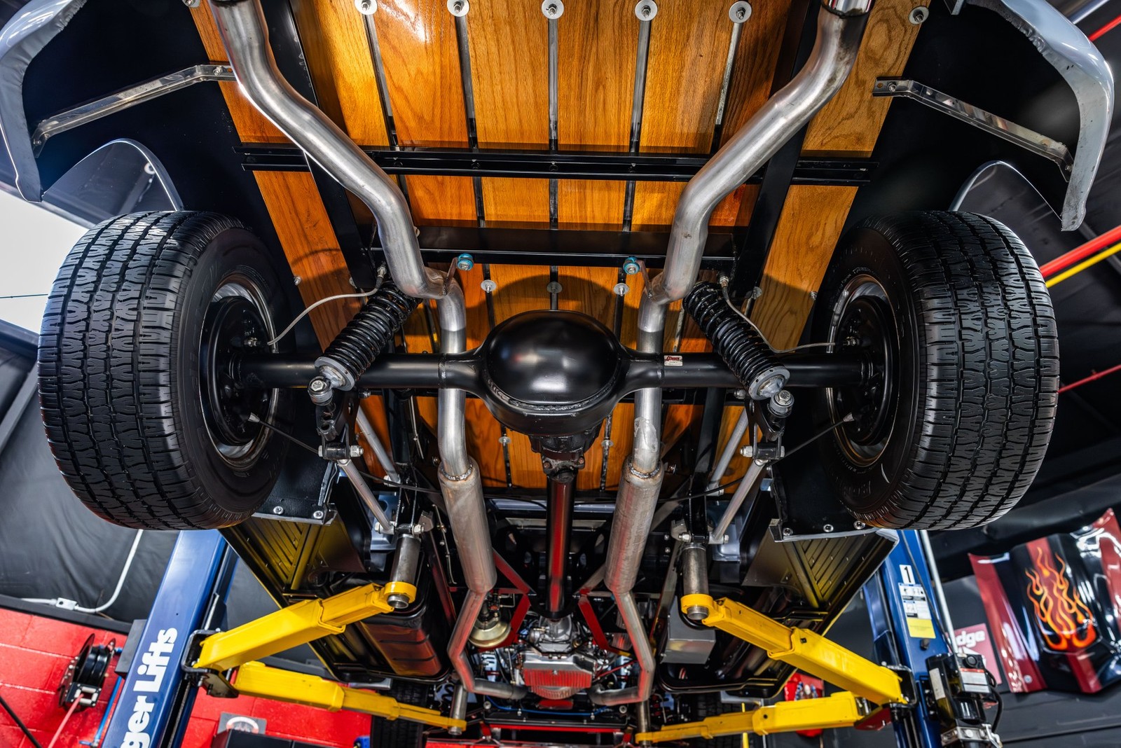 Ford-F100-1955-Pickup-Truck-4