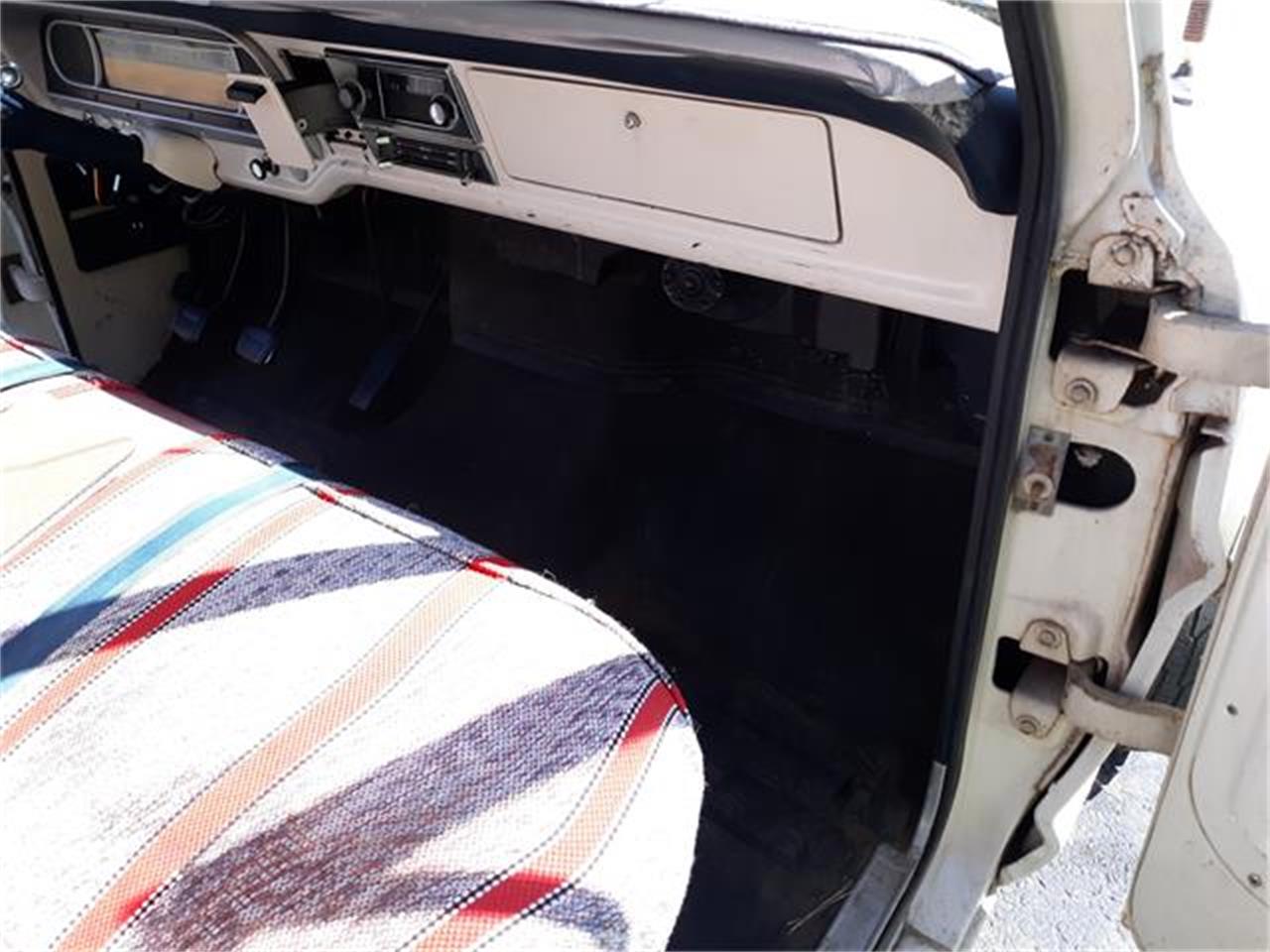 Ford-F100-1969-White-Blue-11