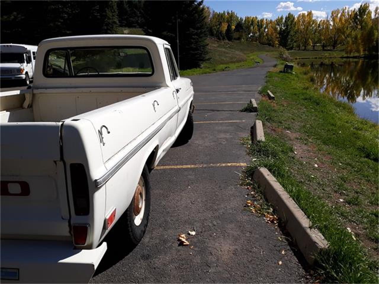 Ford-F100-1969-White-Blue-6