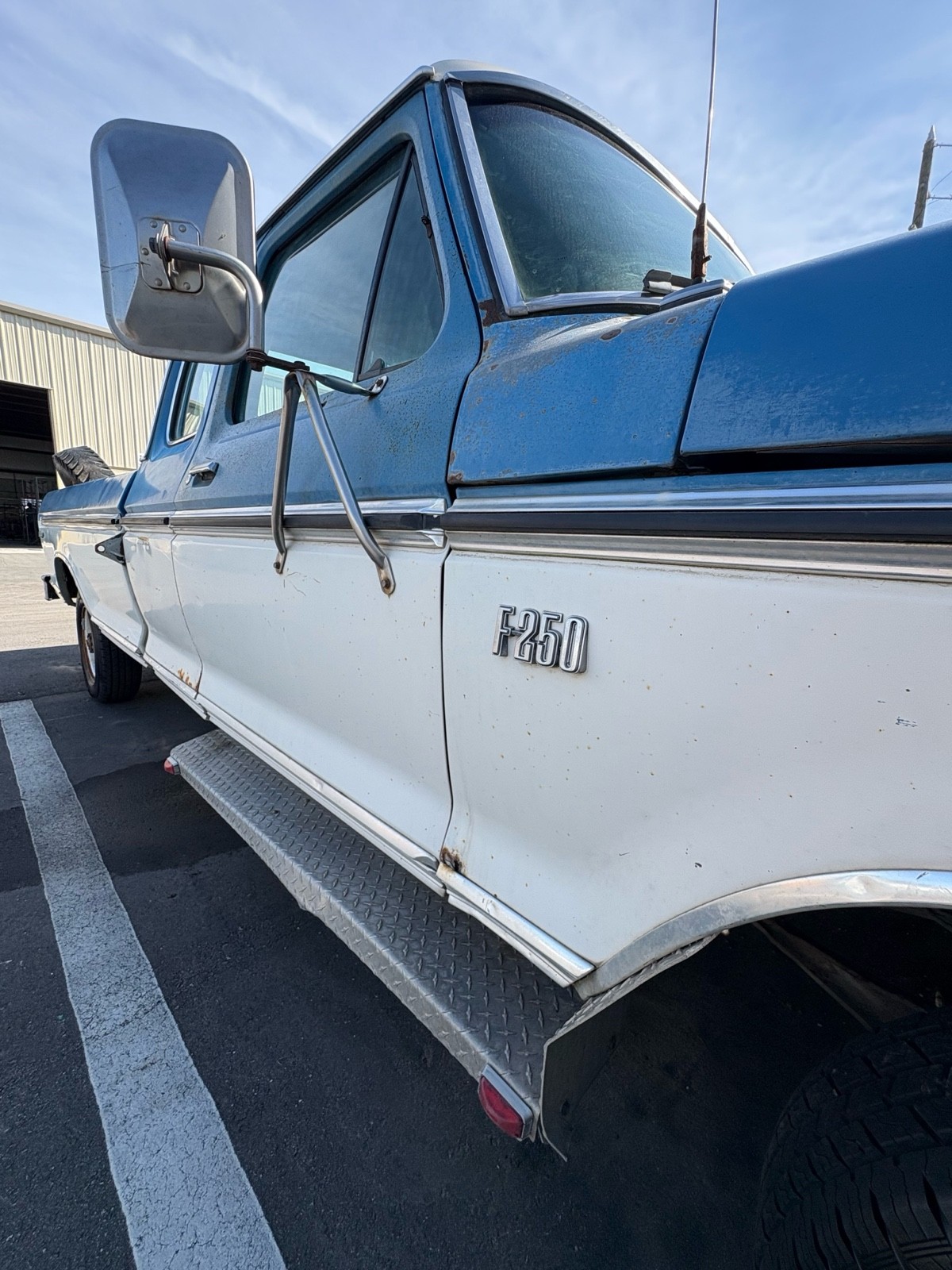 Ford-F250-1975-Extended-Cab-Pickup-1