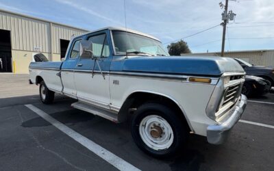 Ford F250 1975 Extended Cab Pickup