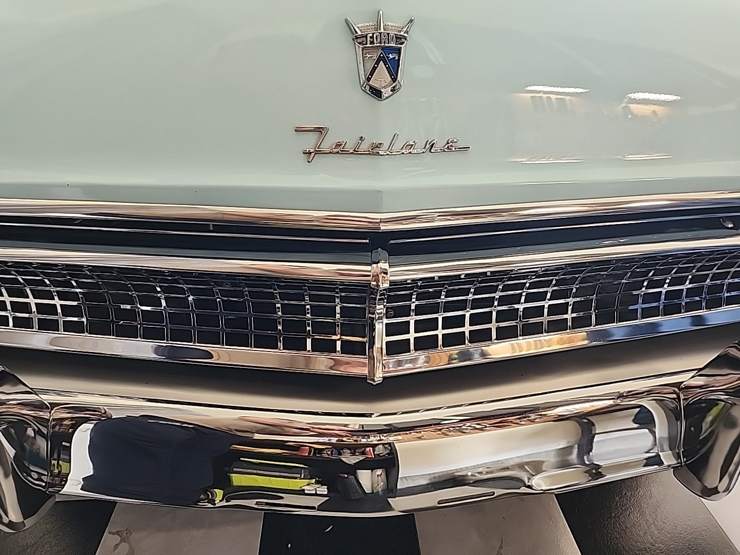 Ford-Fairlane-1955-Sedan-15