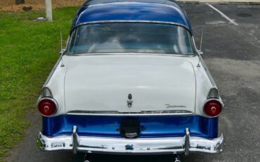 Ford-Fairlane-1955-Sedan-15