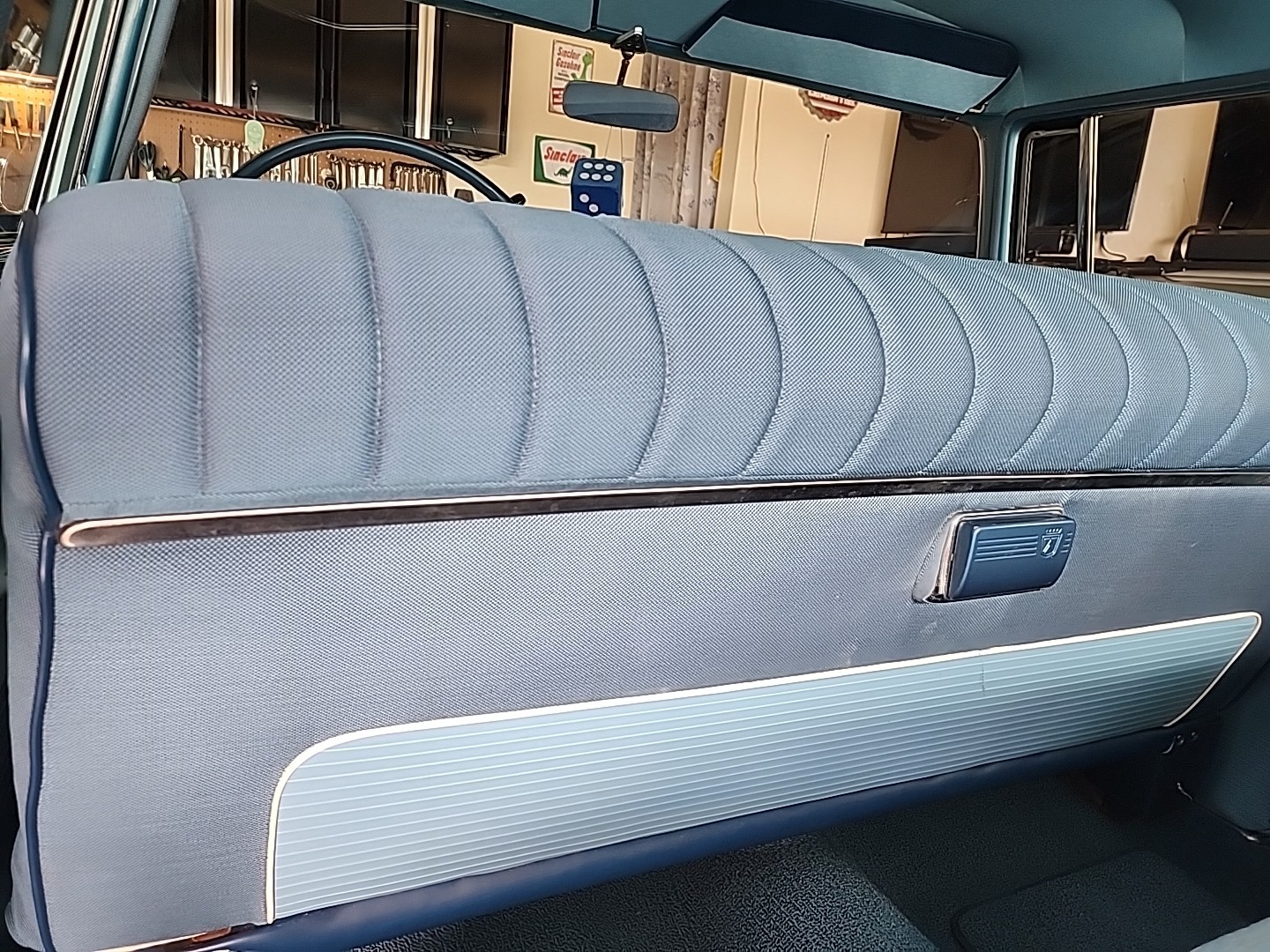 Ford-Fairlane-1955-Sedan-3