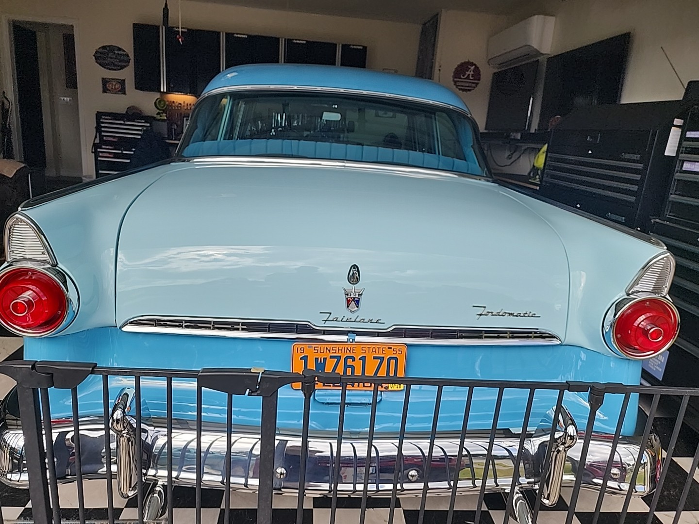 Ford-Fairlane-1955-Sedan-9