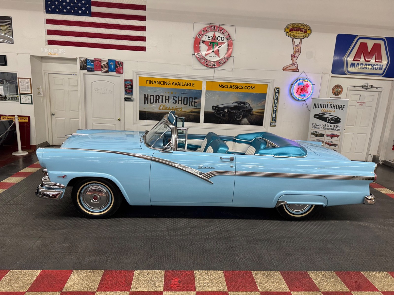 Ford-Fairlane-1956-32