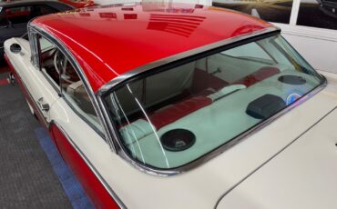 Ford-Fairlane-1957-2-Door-17