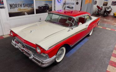 Ford-Fairlane-1957-2-Door-19
