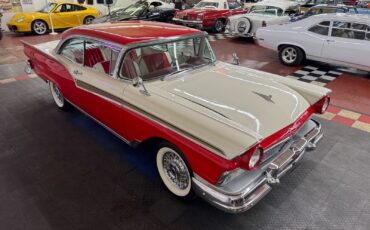 Ford-Fairlane-1957-2-Door-22