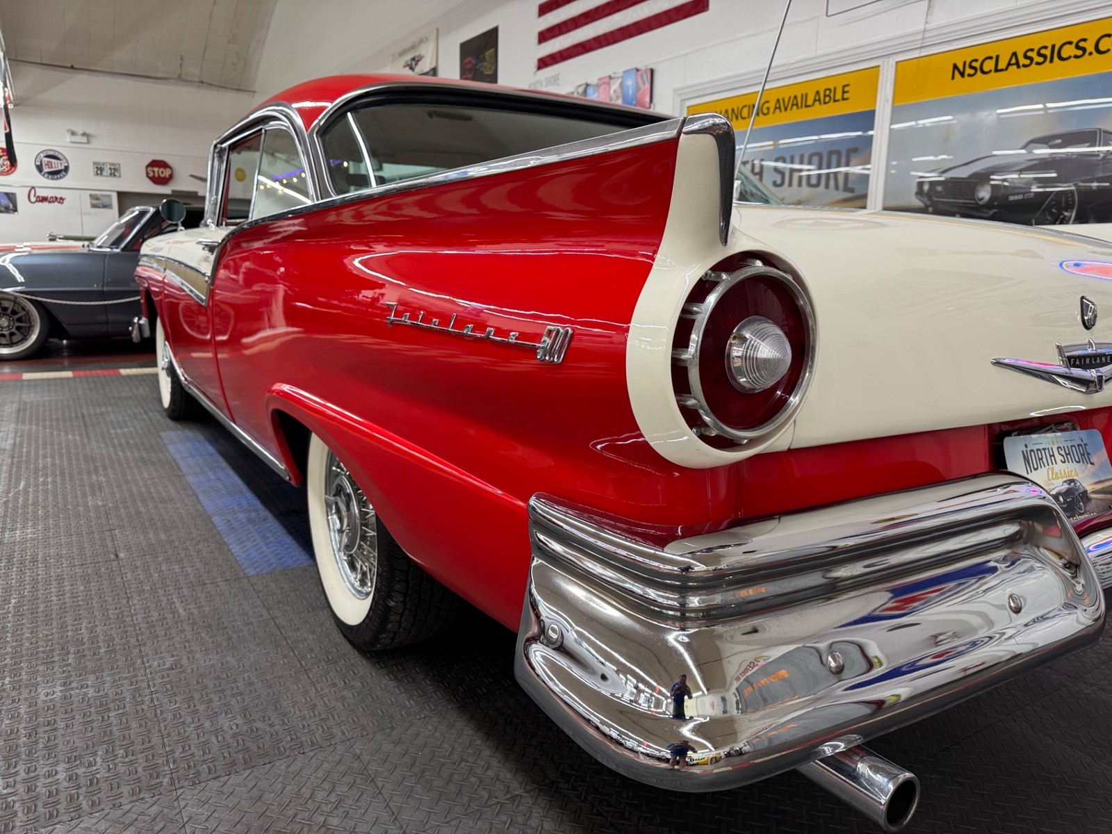 Ford-Fairlane-1957-26