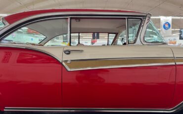 Ford-Fairlane-1957-30