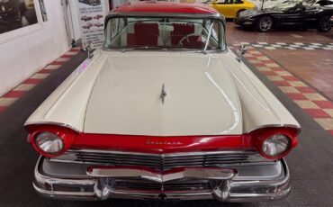 Ford-Fairlane-1957-7