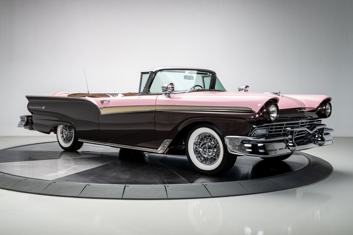 Ford-Fairlane-1957-Convertible-10