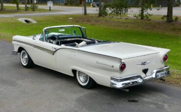 Ford-Fairlane-1957-Convertible-13