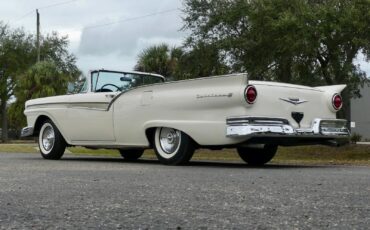 Ford-Fairlane-1957-Convertible-14