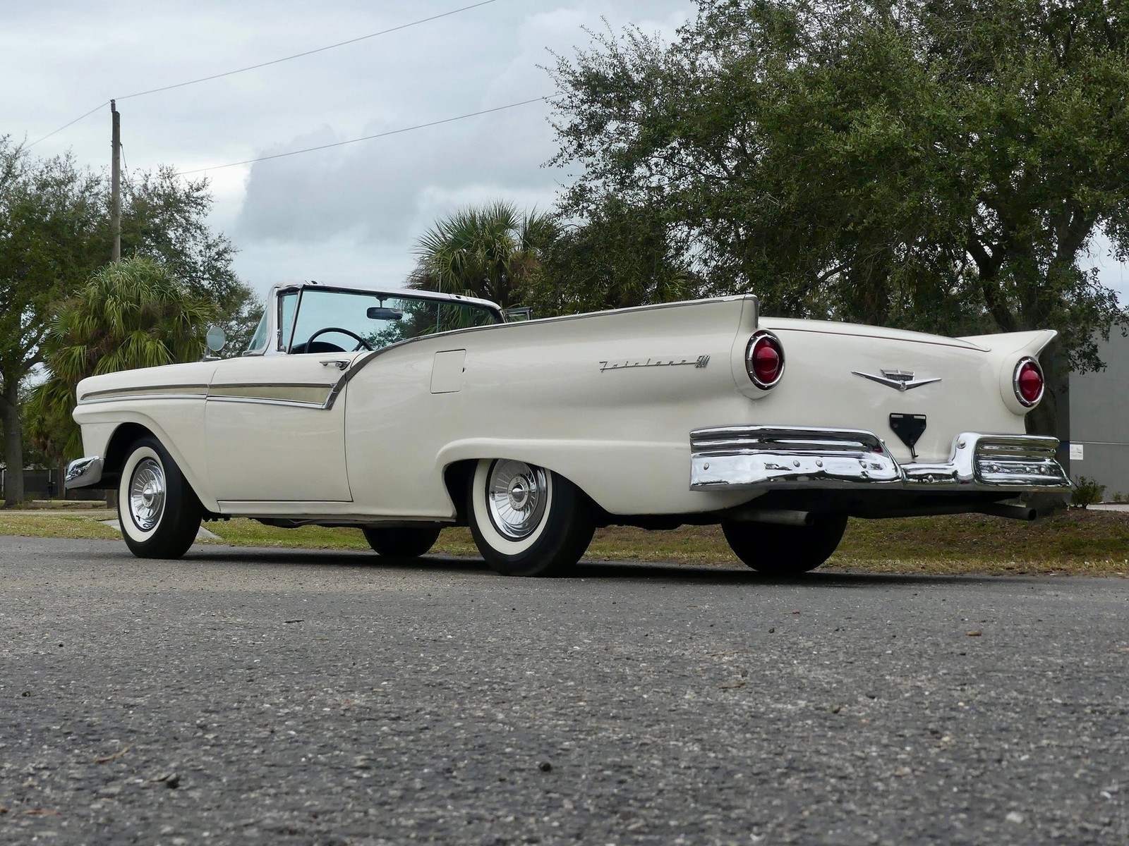 Ford-Fairlane-1957-Convertible-14