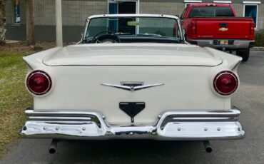 Ford-Fairlane-1957-Convertible-15