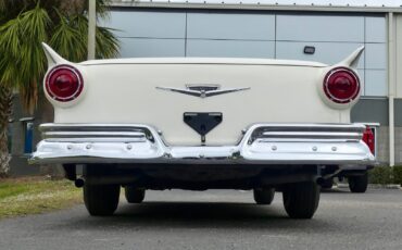 Ford-Fairlane-1957-Convertible-17