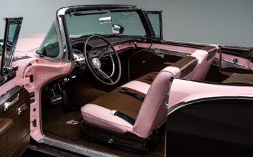 Ford-Fairlane-1957-Convertible-2