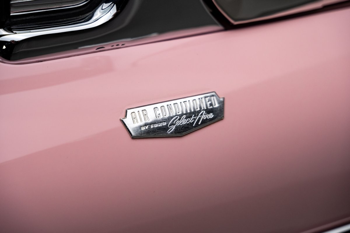 Ford-Fairlane-1957-Convertible-20