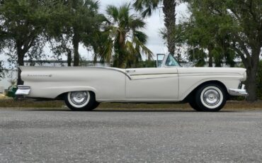 Ford-Fairlane-1957-Convertible-22