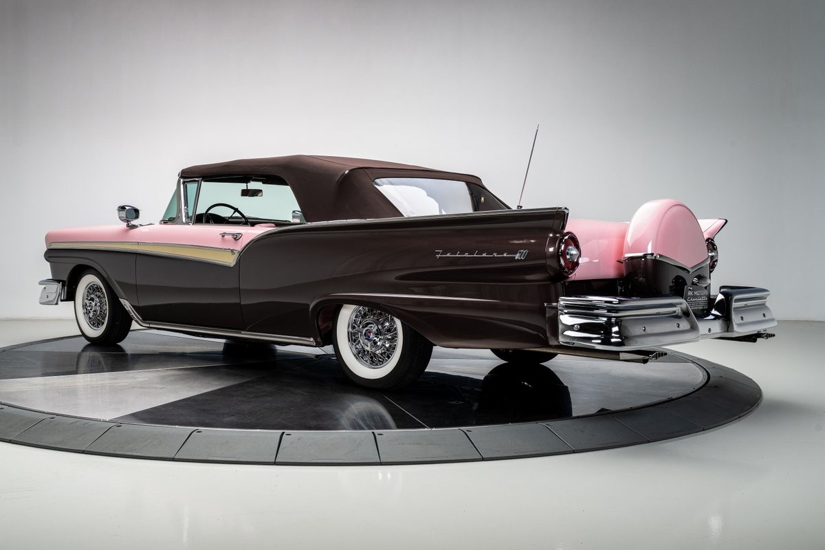 Ford-Fairlane-1957-Convertible-31