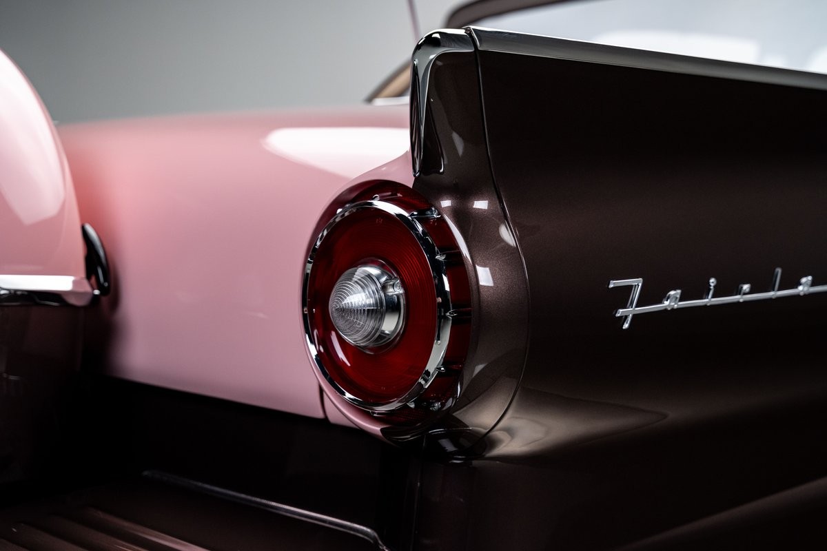 Ford-Fairlane-1957-Convertible-36