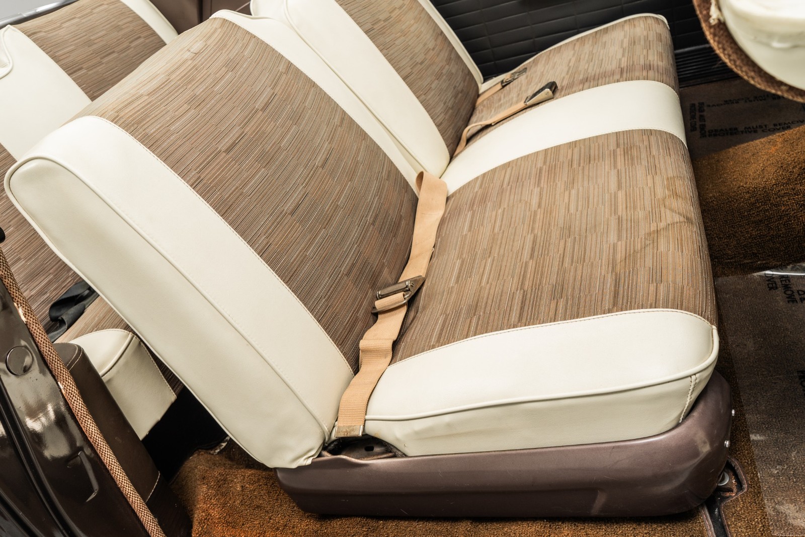 Ford-Fairlane-1957-Coupe-25