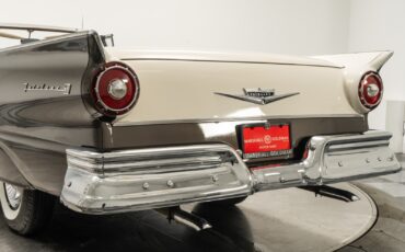 Ford-Fairlane-1957-Coupe-35